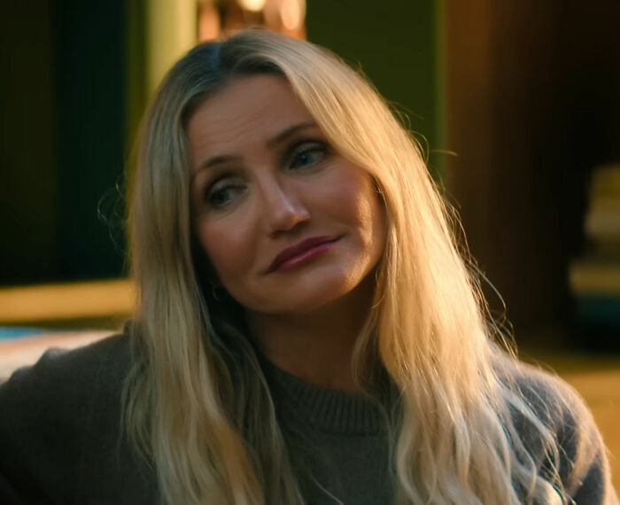 Cameron Diaz’s Simple Look On Jimmy Fallon Sparks Major Plastic Surgery Debate