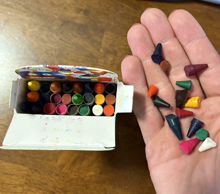 &ldquo;Decided To Fall Apart Before My Wedding&rdquo;: 59 Times Things Broke So Badly, It Looked Intentional