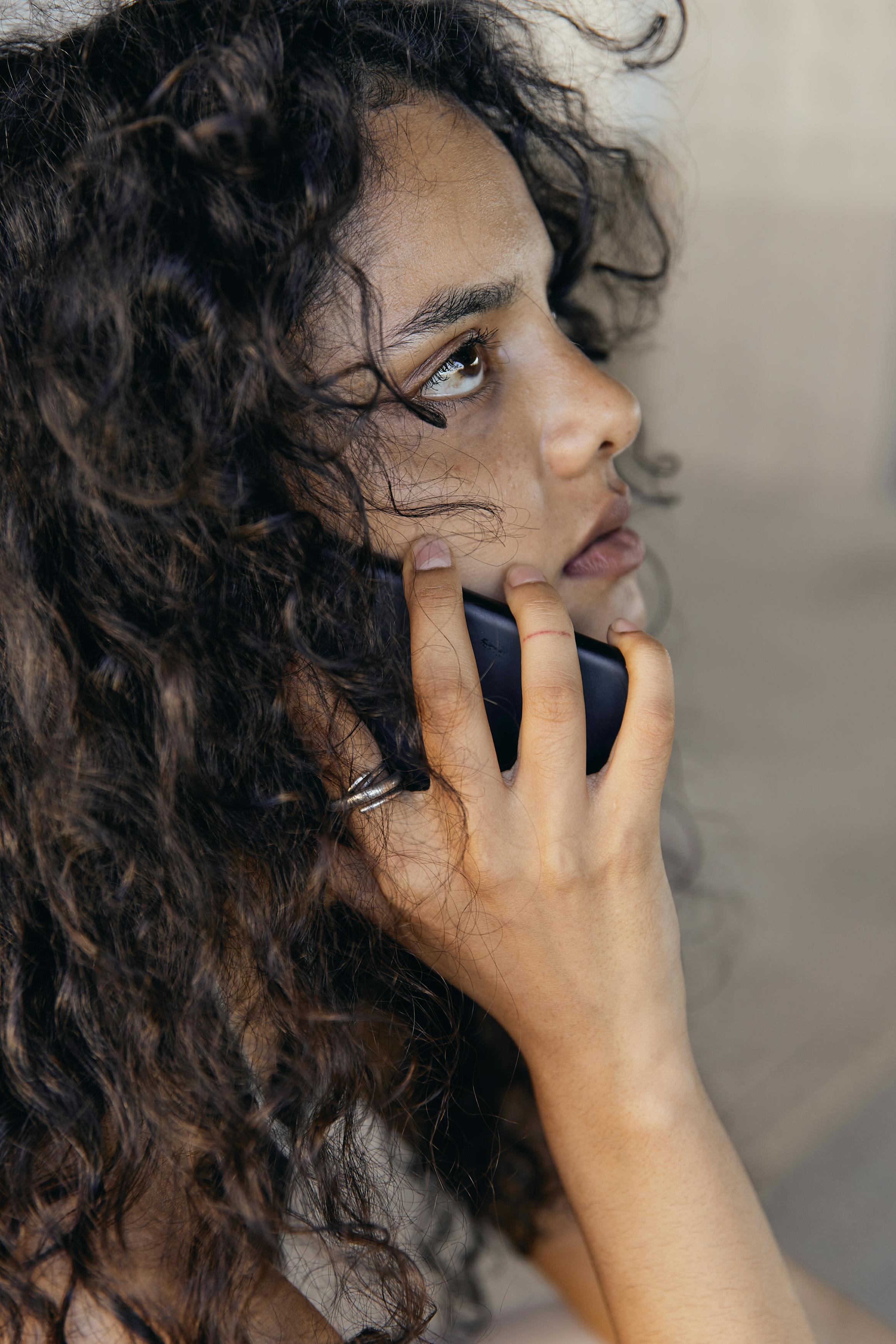 Cousin’s Repeated Lies And Theft Pushes Teen Out Of Her Parent’s House, She Cuts All Contact