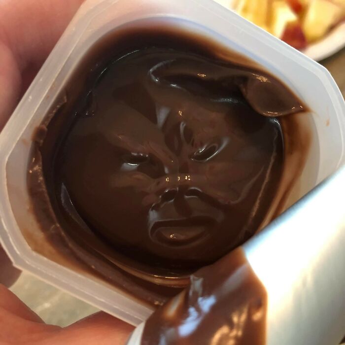 This Page Shared 60 Funny Pareidolia Pics That Prove Even Random Objects Have Personality