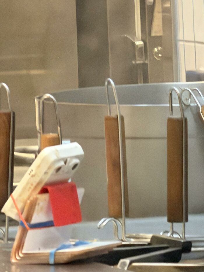 This Page Shared 60 Funny Pareidolia Pics That Prove Even Random Objects Have Personality