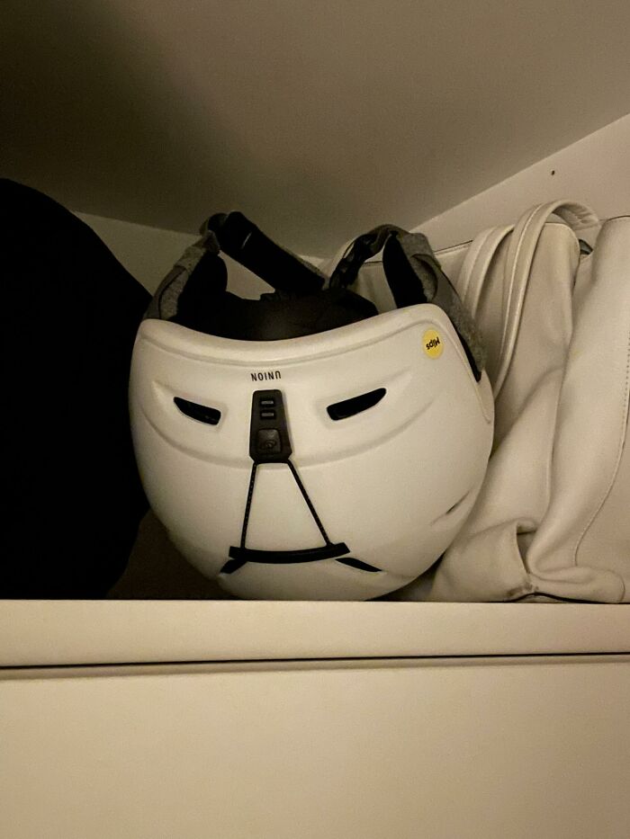 This Page Shared 60 Funny Pareidolia Pics That Prove Even Random Objects Have Personality