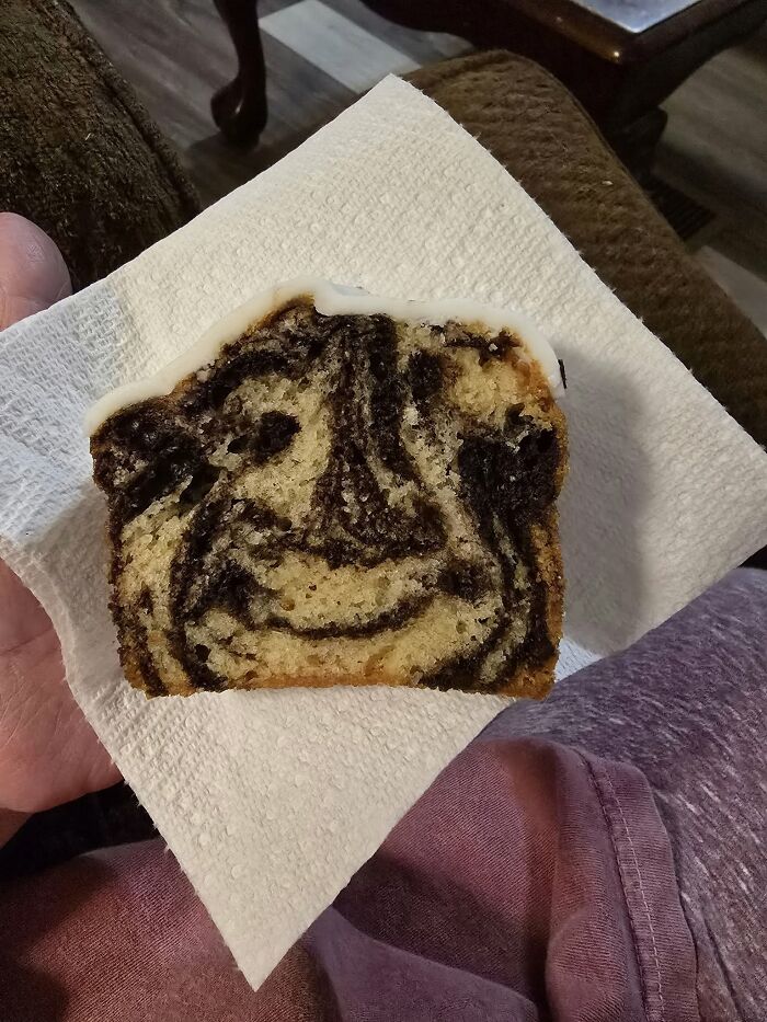 This Page Shared 60 Funny Pareidolia Pics That Prove Even Random Objects Have Personality