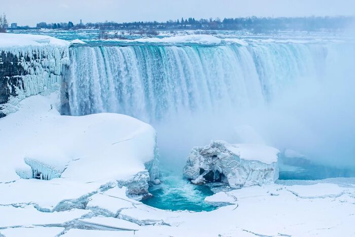 These 35 Top Photos From The 2026 Niagara Frozen Falls Contest Turn Niagara Into A Winter Dream