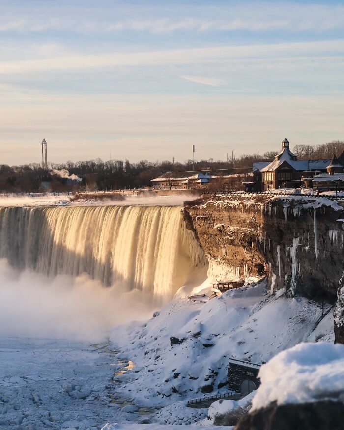 These 35 Top Photos From The 2026 Niagara Frozen Falls Contest Turn Niagara Into A Winter Dream