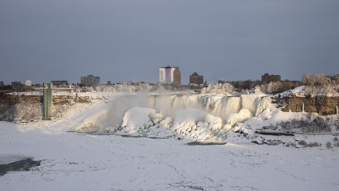 These 35 Top Photos From The 2026 Niagara Frozen Falls Contest Turn Niagara Into A Winter Dream