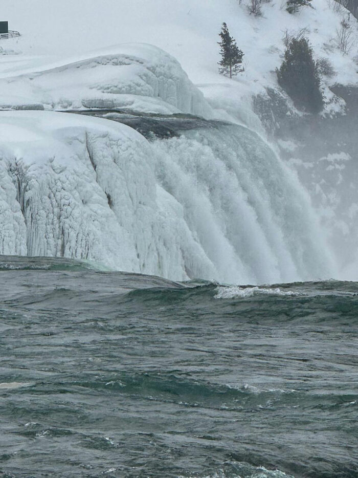 These 35 Top Photos From The 2026 Niagara Frozen Falls Contest Turn Niagara Into A Winter Dream