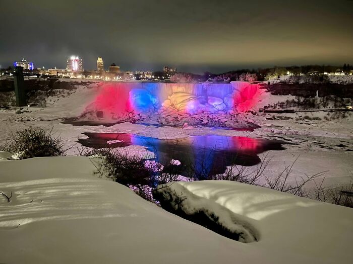 These 35 Top Photos From The 2026 Niagara Frozen Falls Contest Turn Niagara Into A Winter Dream
