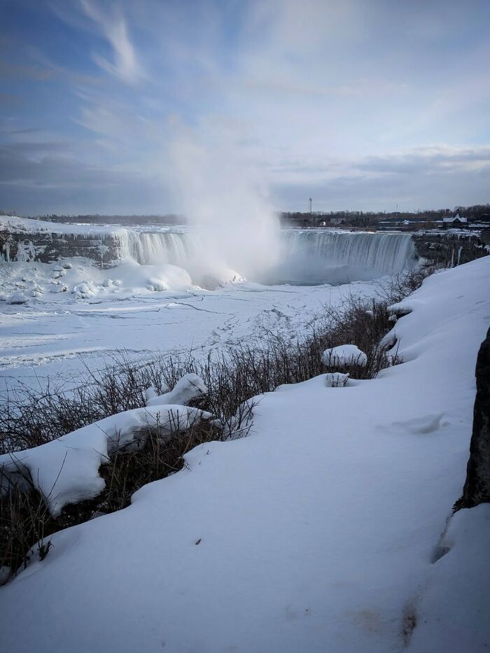 These 35 Top Photos From The 2026 Niagara Frozen Falls Contest Turn Niagara Into A Winter Dream