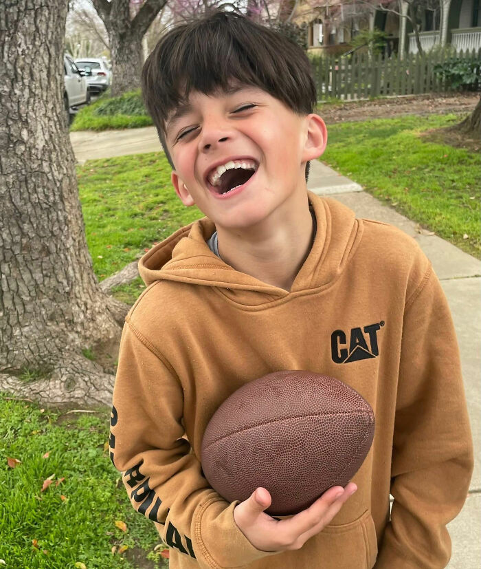 &lsquo;Father Of The Year&rsquo; Ends 11‑Year‑Old Son&rsquo;s Life In Airport Bathroom, Then Turns On Himself