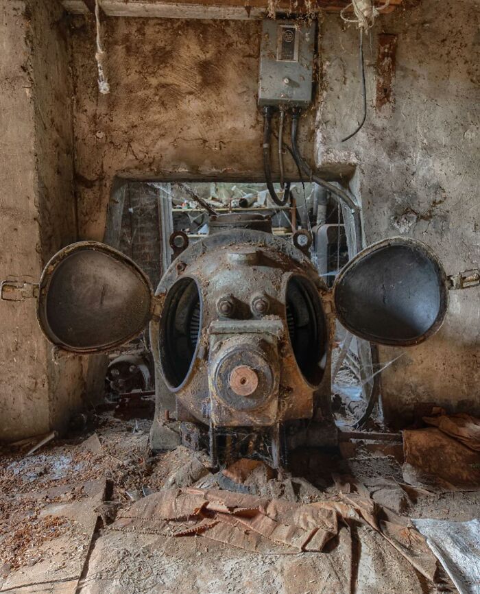 This Page Shared 55 Abandoned Spots That Look Straight Out Of A Post-Apocalyptic Movie