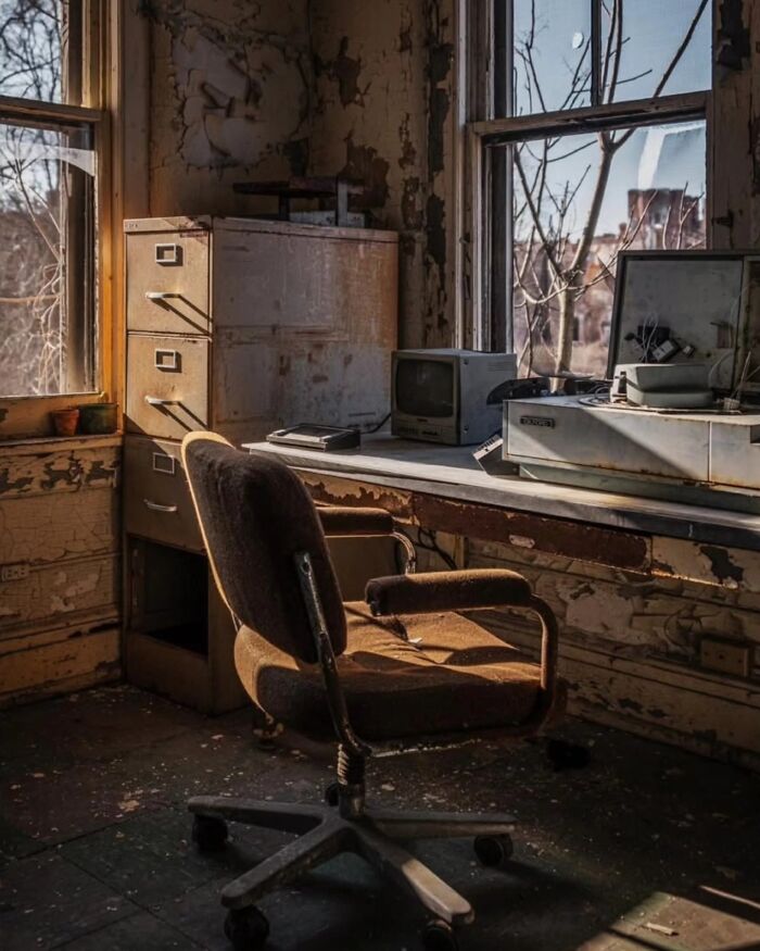 This Page Shared 55 Abandoned Spots That Look Straight Out Of A Post-Apocalyptic Movie