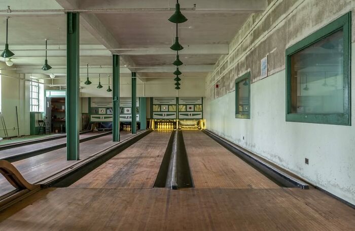 This Page Shared 55 Abandoned Spots That Look Straight Out Of A Post-Apocalyptic Movie