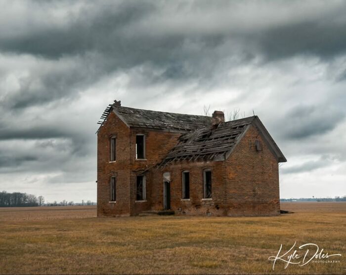 This Page Shared 55 Abandoned Spots That Look Straight Out Of A Post-Apocalyptic Movie