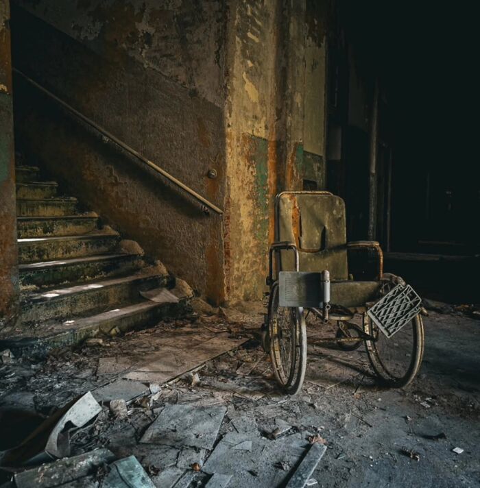 This Page Shared 55 Abandoned Spots That Look Straight Out Of A Post-Apocalyptic Movie