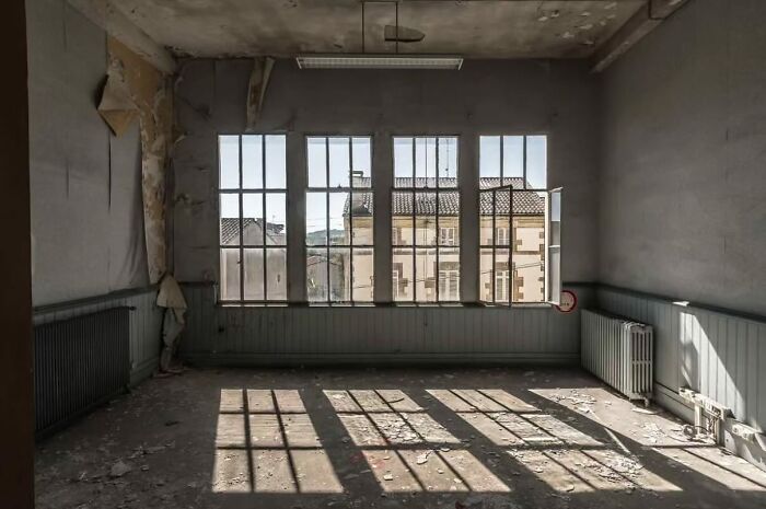 This Page Shared 55 Abandoned Spots That Look Straight Out Of A Post-Apocalyptic Movie