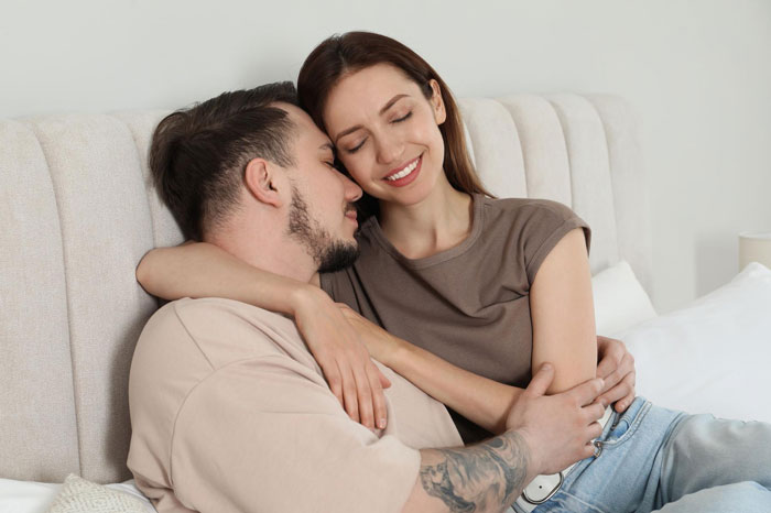 Woman Heartbroken After Reading Fianc&eacute;&rsquo;s Journal, Realizes The Affair She Suspected Is Depression