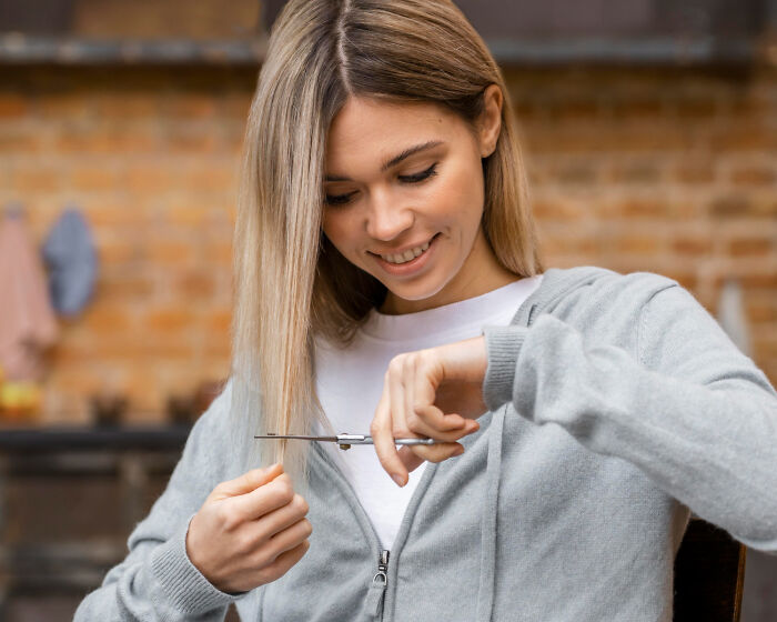 “Heartbreak Made Me Do It”: 35 Deranged Shenanigans People Pulled Off Post-Breakup