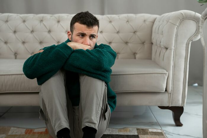 “Heartbreak Made Me Do It”: 35 Deranged Shenanigans People Pulled Off Post-Breakup