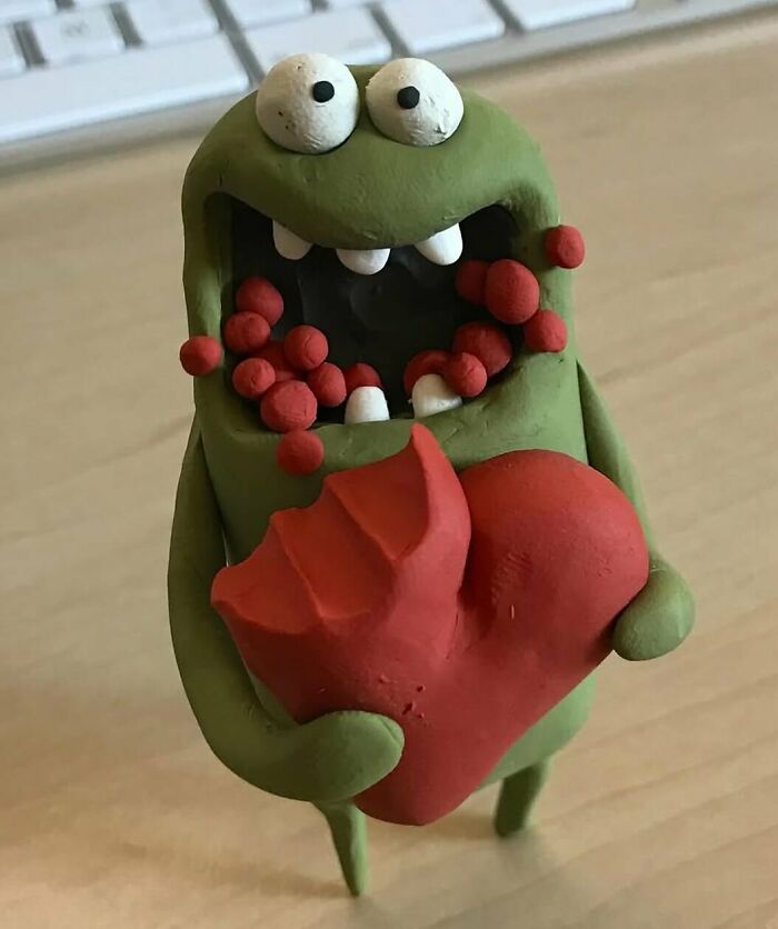 This Artist Hand-Sculpts Adorably Wonky Creatures With Their Own Personalities (50 Pics)