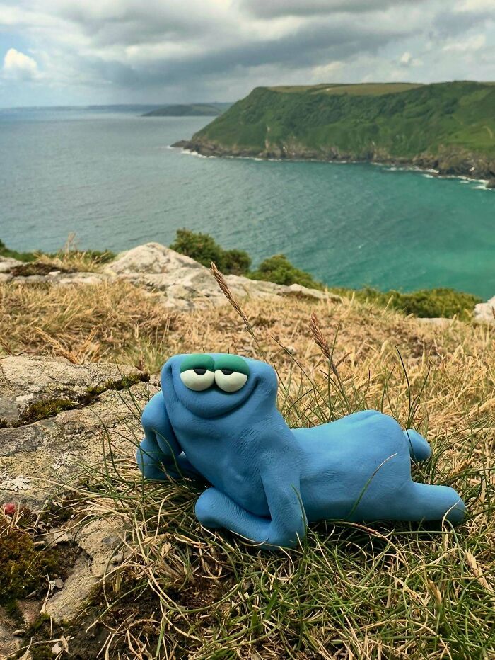 This Artist Hand-Sculpts Adorably Wonky Creatures With Their Own Personalities (50 Pics)