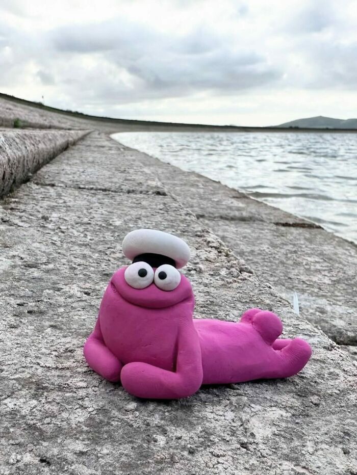 This Artist Hand-Sculpts Adorably Wonky Creatures With Their Own Personalities (50 Pics)