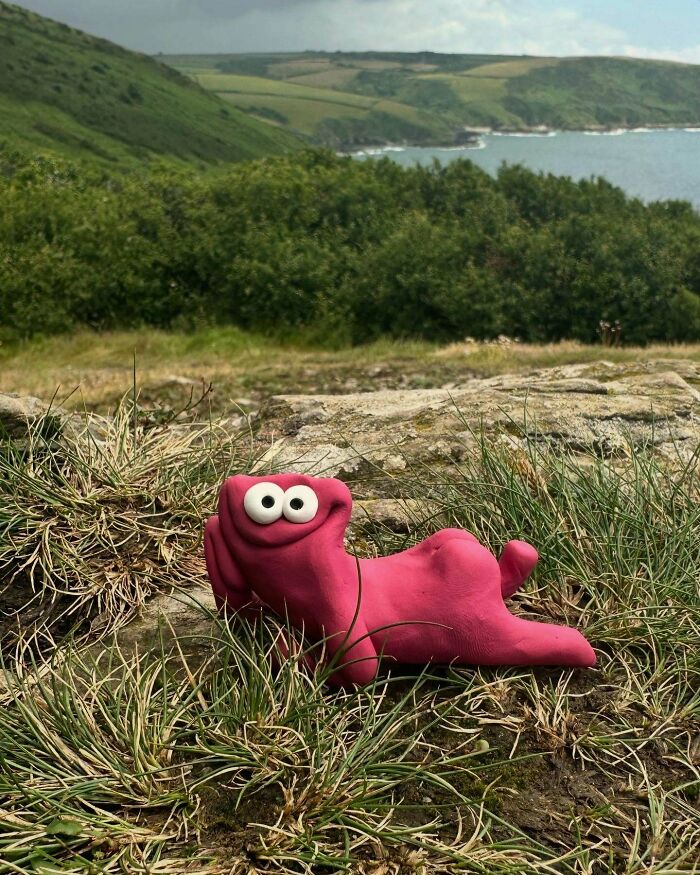 This Artist Hand-Sculpts Adorably Wonky Creatures With Their Own Personalities (50 Pics)