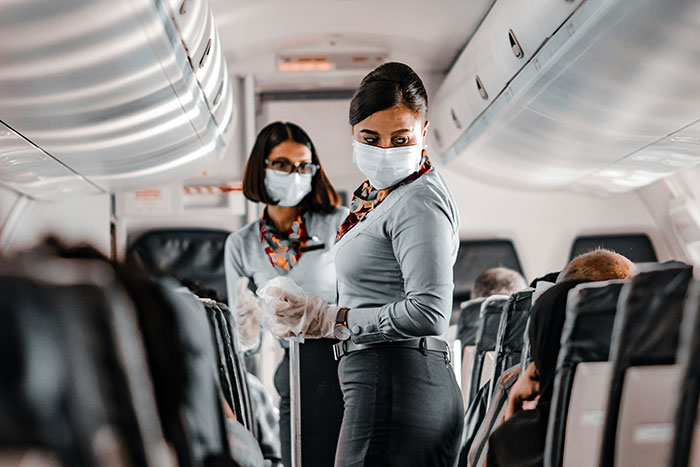 Woman Refuses To Move Her Hair On Plane, Dad Figures Out How To Make Her Super Uncomfortable
