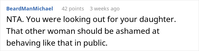 Woman Refuses To Move Her Hair On Plane, Dad Figures Out How To Make Her Super Uncomfortable