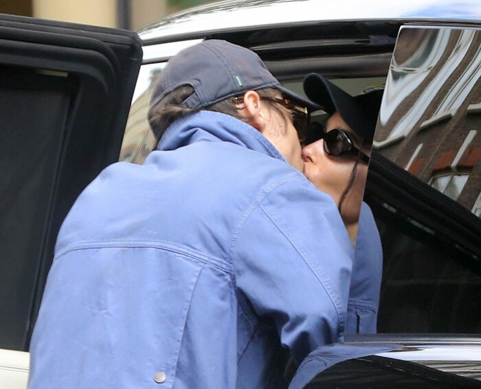 Harry Styles And Zo&euml; Kravitz Are Engaged, And Fans Are All Saying The Same Thing