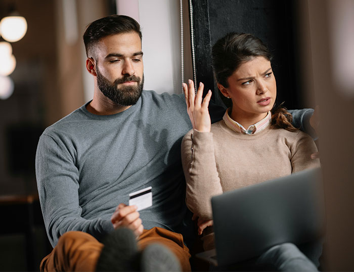 Woman Wonders If Boyfriend’s Financial Situation Is Enough Reason To Dump Him