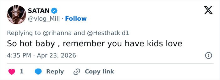 “Isn’t Empowerment, Just Desperate Marketing”: Rihanna&rsquo;s Racy Lingerie Pics Brutally Dragged Online