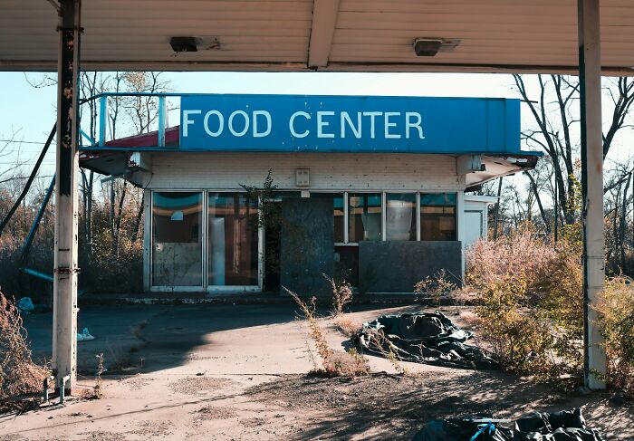 31 Cities That Left Travelers Deeply Unsettled And Unable To Explain Exactly Why