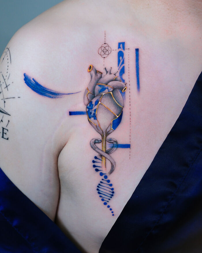 This Artist Creates Porcelain-Inspired Tattoos That Turn Skin Into Living Ceramics (30 Pics)