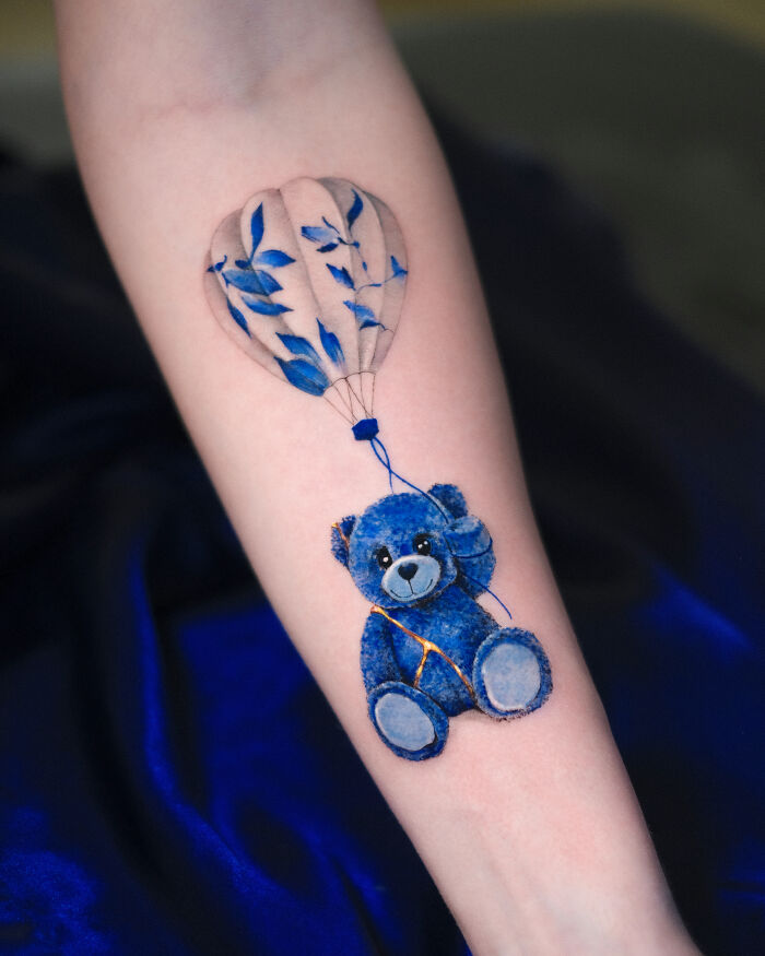 This Artist Creates Porcelain-Inspired Tattoos That Turn Skin Into Living Ceramics (30 Pics)