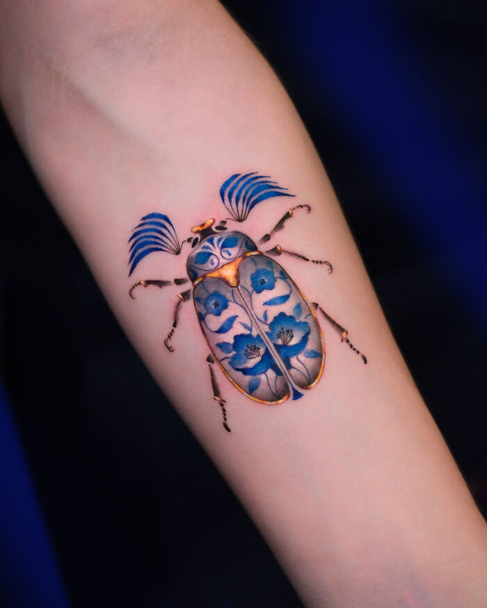 This Artist Creates Porcelain-Inspired Tattoos That Turn Skin Into Living Ceramics (30 Pics)