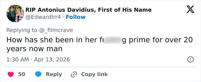 Anne Hathaway Steps In To Help Michaela Coel Dodge Wardrobe Malfunction On The Red Carpet