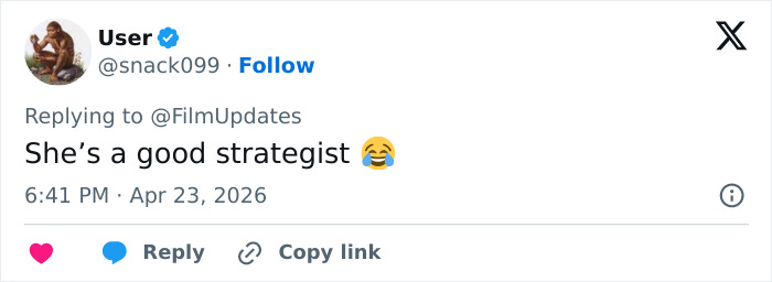 Anne Hathaway Steps In To Help Michaela Coel Dodge Wardrobe Malfunction On The Red Carpet