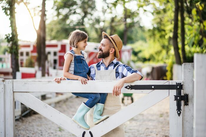 “Don’t Be Super Grossed Out”: 36 Things Women Say Every Dad Needs To Know About Raising A Girl