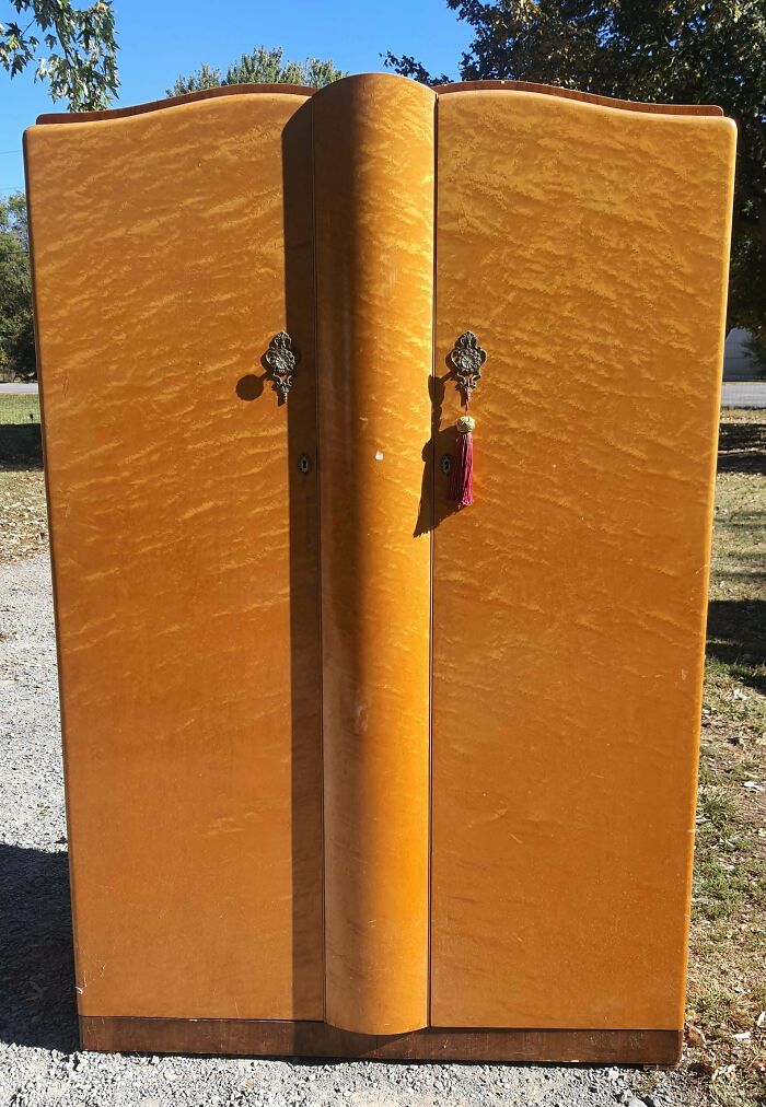 85 Times The Internet Helped People Understand The True Value Of Their Unusual Possessions