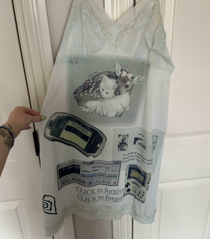 &ldquo;This Gold Bar&rdquo;: 53 Suspiciously Good Things People Actually Found In The Goodwill Bins (New Pics)