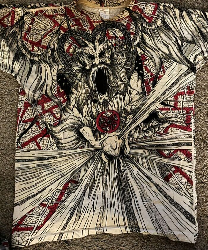 &ldquo;This Gold Bar&rdquo;: 53 Suspiciously Good Things People Actually Found In The Goodwill Bins (New Pics)