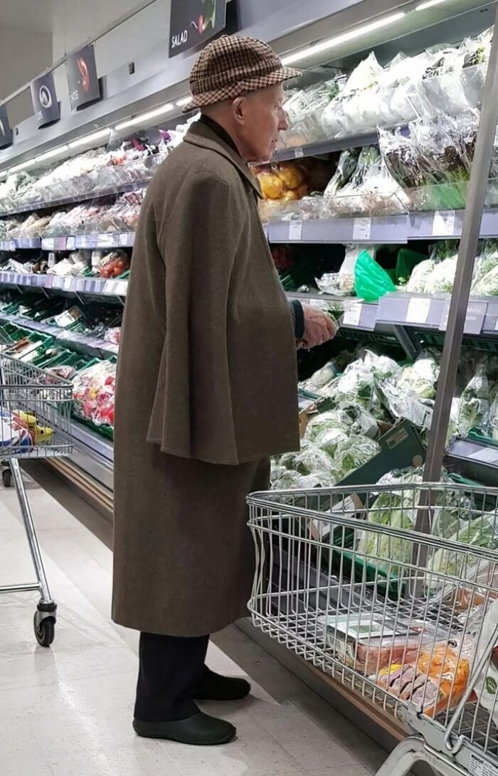 580K People Follow This FB Group For These British Memes The Whole World Can Laugh At (39 Pics)