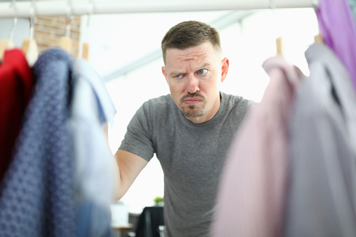 Gross Dad Keeps Wetting The Toilet Seat, Disgusted Daughter Uses His Clean Underwear To Wipe It