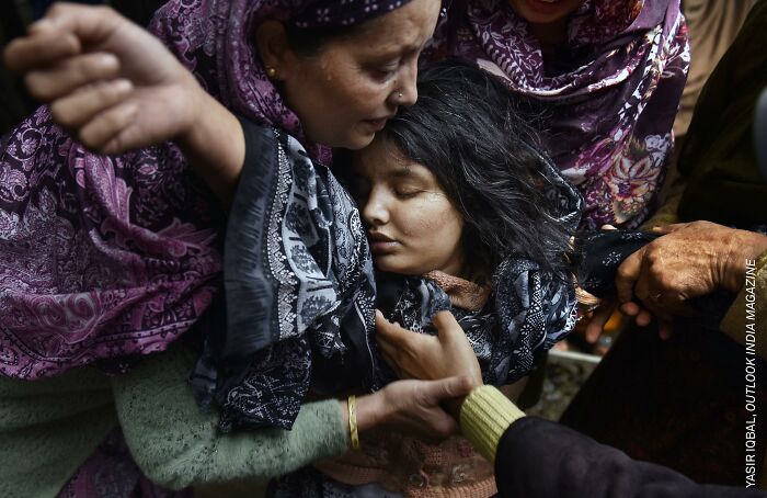 37 Powerful Photos From The 2026 World Press Photo Contest That Capture Our World Today