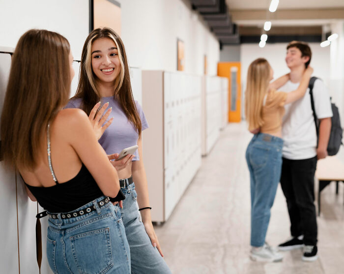 Netizens Divided After Study Reveals Habit Practiced By 18 Million Americans Can Cause Permanent Brain Damage