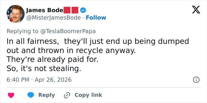 Woman Slammed For Bizarre Act Amid Chaos After White House Correspondents&rsquo; Dinner Attack