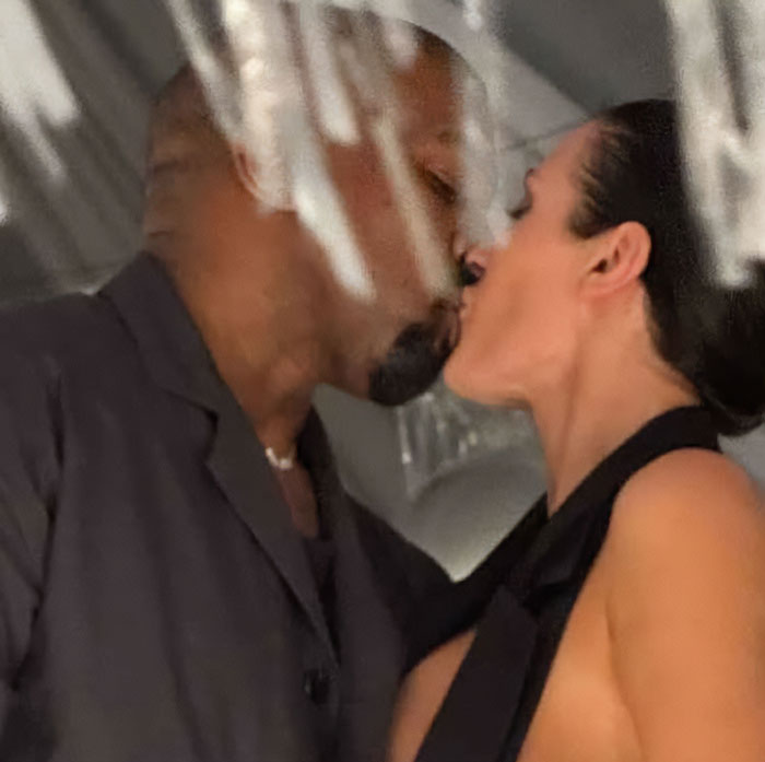 “At Least She’s Wearing Clothes”: Bianca Censori&rsquo;s Bold Bodysuit Moment With Kanye Sparks Wild Reactions