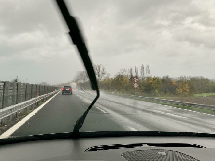 48 Side-By-Side Comparisons That Put The World Into Perspective (New Pics)