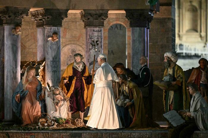 85 Accidental Renaissance Photos That Look Like They Belong In An Art Gallery (New Pics)